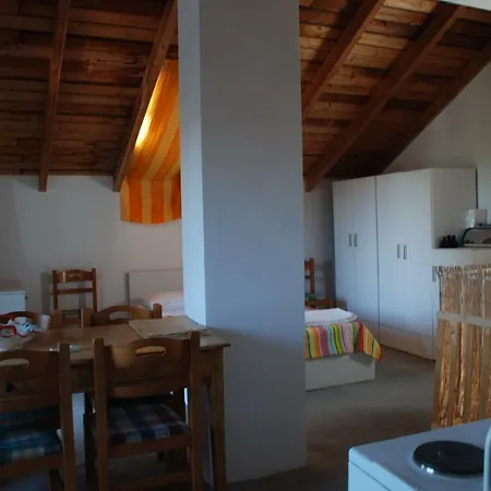 Farm House * 凯特利奥斯